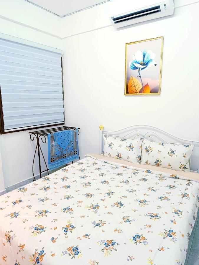 D'Luna Homestay Terengganu - Ladang Gemilang 2 Куала-Тренгану Екстер'єр фото